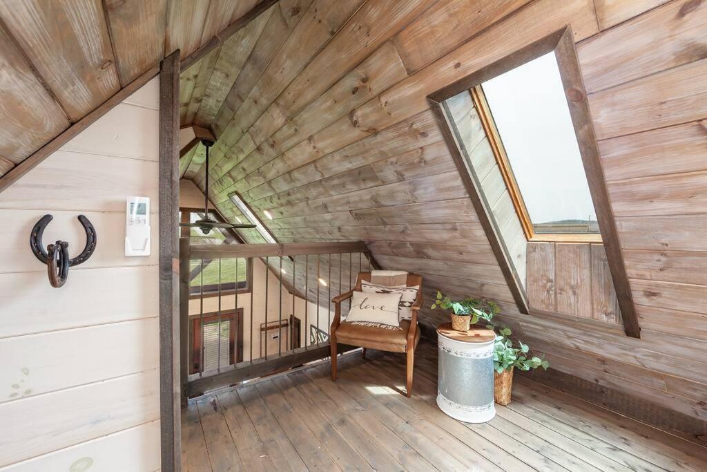 סביירוויל Romantic A-Frame Private Hottub Firepit Neargsmnp מראה חיצוני תמונה
